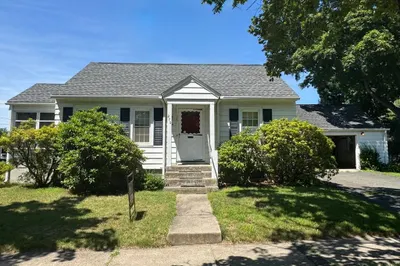 270 Cambria Street 1