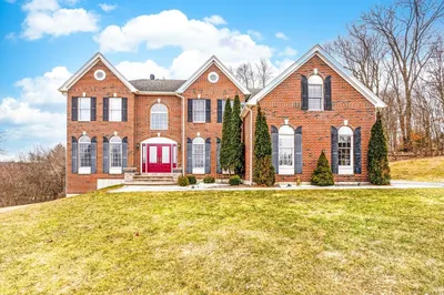 5 Emerson Cir 1