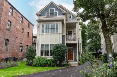 16a Meehan St #2 1