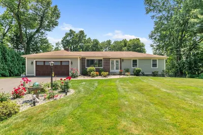 21 Hillcrest Ln 1