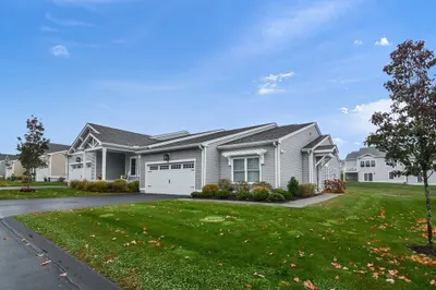 13 Clearview Ter #13