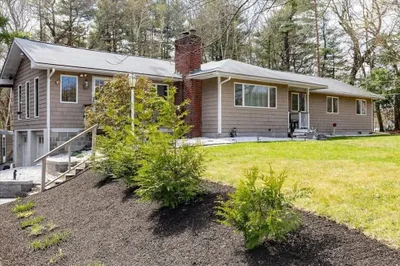 1083 Broadway Rd 1