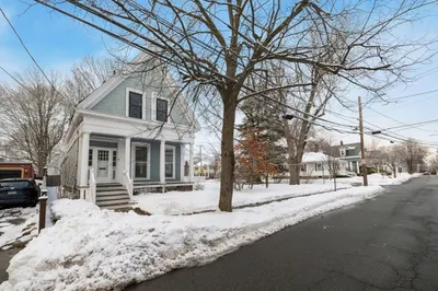 62 Cottage Street 1