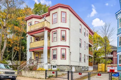 84 Bailey St 1