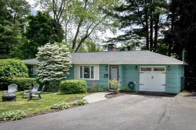 12 Carling Road