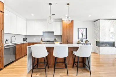 10 Gloucester St #3 1