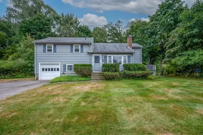 43 Cold Spring Rd