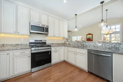 66 Park Hill Ave #18LR