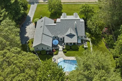 106 Tearall Rd