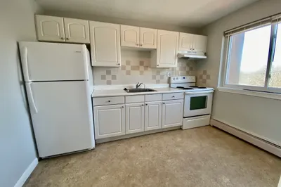 6 Waterloo St #8 1
