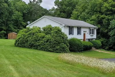 56 Town Farm Rd 1