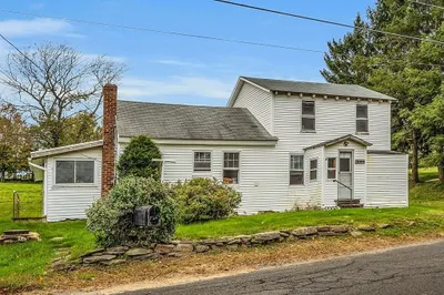 369 Old Northfield Road 1