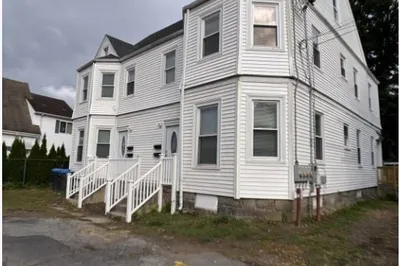 11 Foskett Ct #A