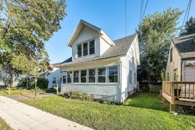 65 Avondale Ave 1