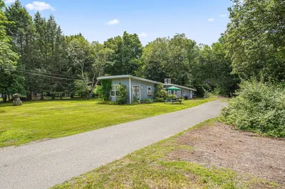 144 Pleasant St 1