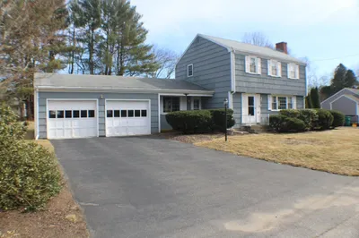 4 Northfield Rd