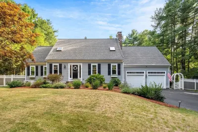 19 Longwood Circle 1
