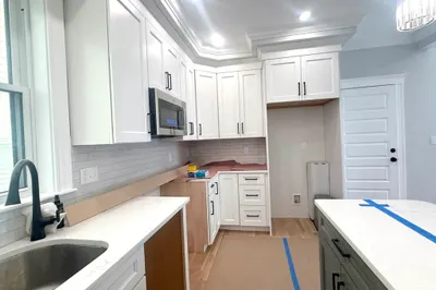 170 Webster Ave #1 1