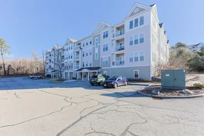 53 Bartlett Way #1207