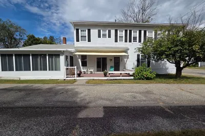 19 Commercial St 1