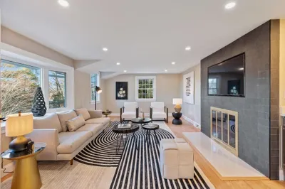 365 Blue Hill Drive