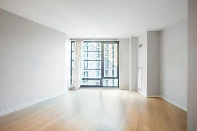 580 Washington Street #11E