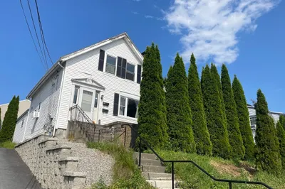 21 N Main St