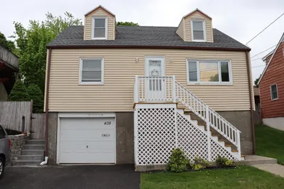 438 Proctor Ave