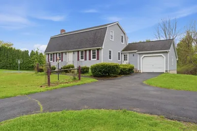 319 Whipple Rd 1