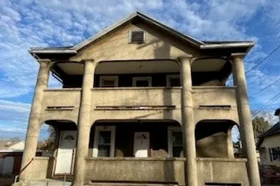 75-77 Healey St