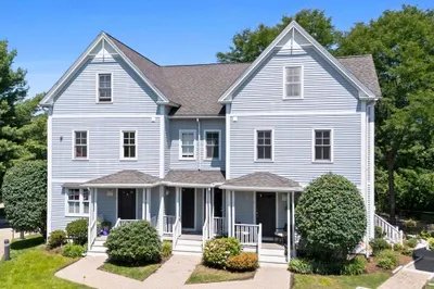 19 Russell Pl #19 1