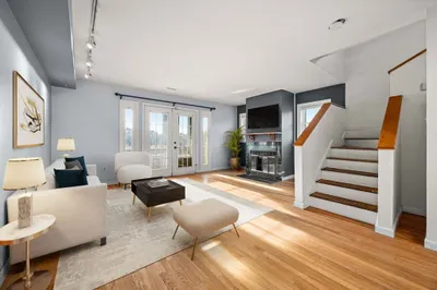 36 Cummings Rd #10