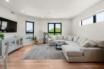 388 Athens St #3