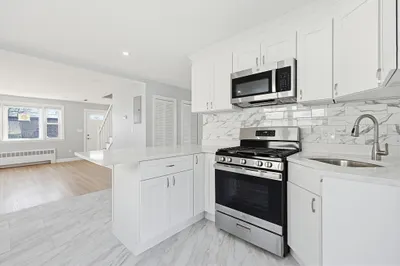 185 Suffolk Ave 1