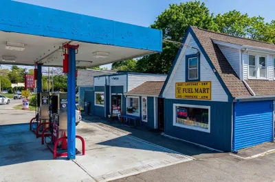 204 Marion Rd 1