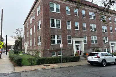 10 Brooks Park #14 1