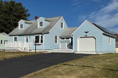 41 Imperial Ave 1