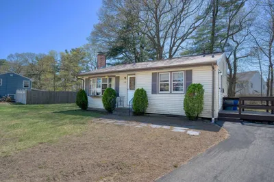 24 Phyllis Drive 1