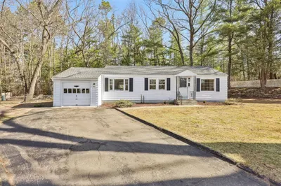 6 Victoria Ln