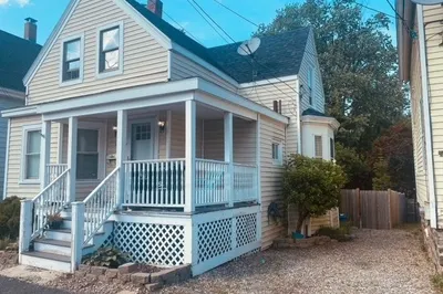 58 Crescent St 1