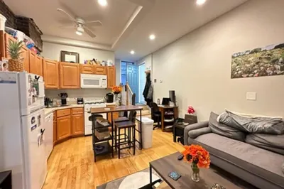 204 Endicott St #1