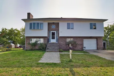 170 Nelson St