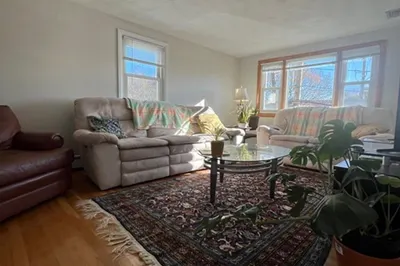 24 Westminster Ave #2