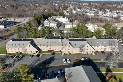 85 Constitution Ln #2A
