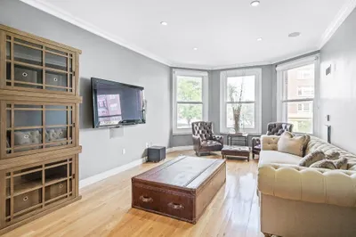 4 Charlesgate E #204