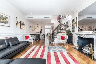 230 Commonwealth Ave 1