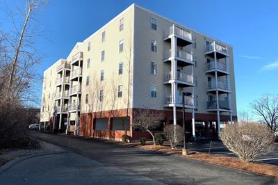 86 East Howard St #203