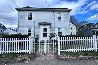 298 Langley Rd 1