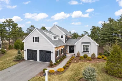 8 Azalea Ln