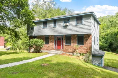 368 Hill Rd 1